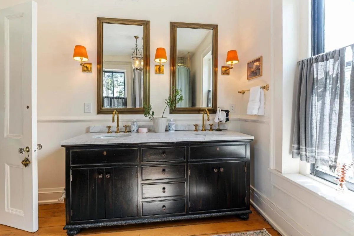 Image 1 of Yoko’s Serene Suite in Frankfort