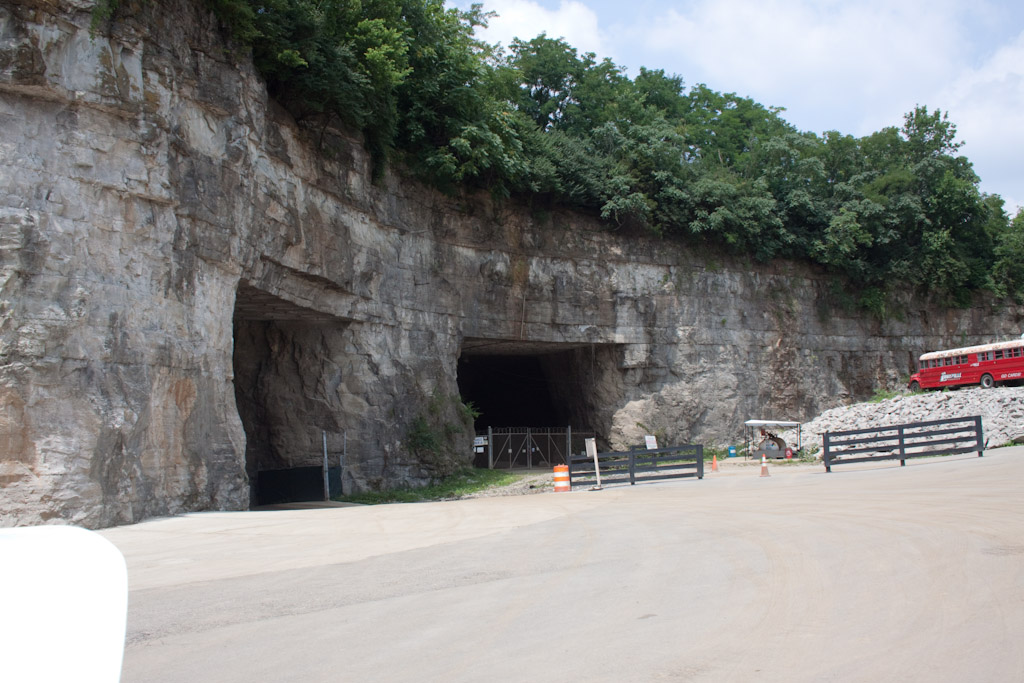 Louisville Mega Cavern